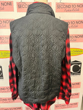 Charger l&#39;image dans la galerie, Northern Reflections Quilted Vest (Size XL)
