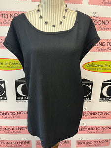 NWT Cleo Black Top (Size L)