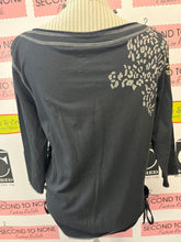 Charger l&#39;image dans la galerie, 3/4 Sleeve Black Tee (Size XL)
