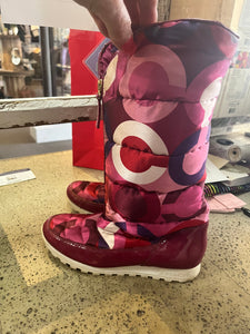 Coach Puffer Zip-Up Boots (Size 7 1/2)