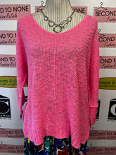 Cargar imagen en el visor de la galería, Slouchy Pink Open Knit Sweater (Size M/L)

