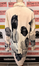 Charger l'image dans la galerie, Grey Floral Duster Cardigan (Size L)
