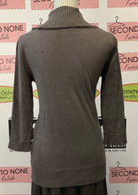 Load image into Gallery viewer, Belted Cowl Neck Knit Top (Size L)
