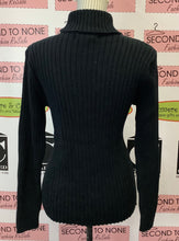 Cargar imagen en el visor de la galería, Black Knit Turtleneck (Size L)
