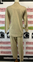 Load image into Gallery viewer, Vintage Glitz &amp; Glamour 2 PC Loungewear (Size M)
