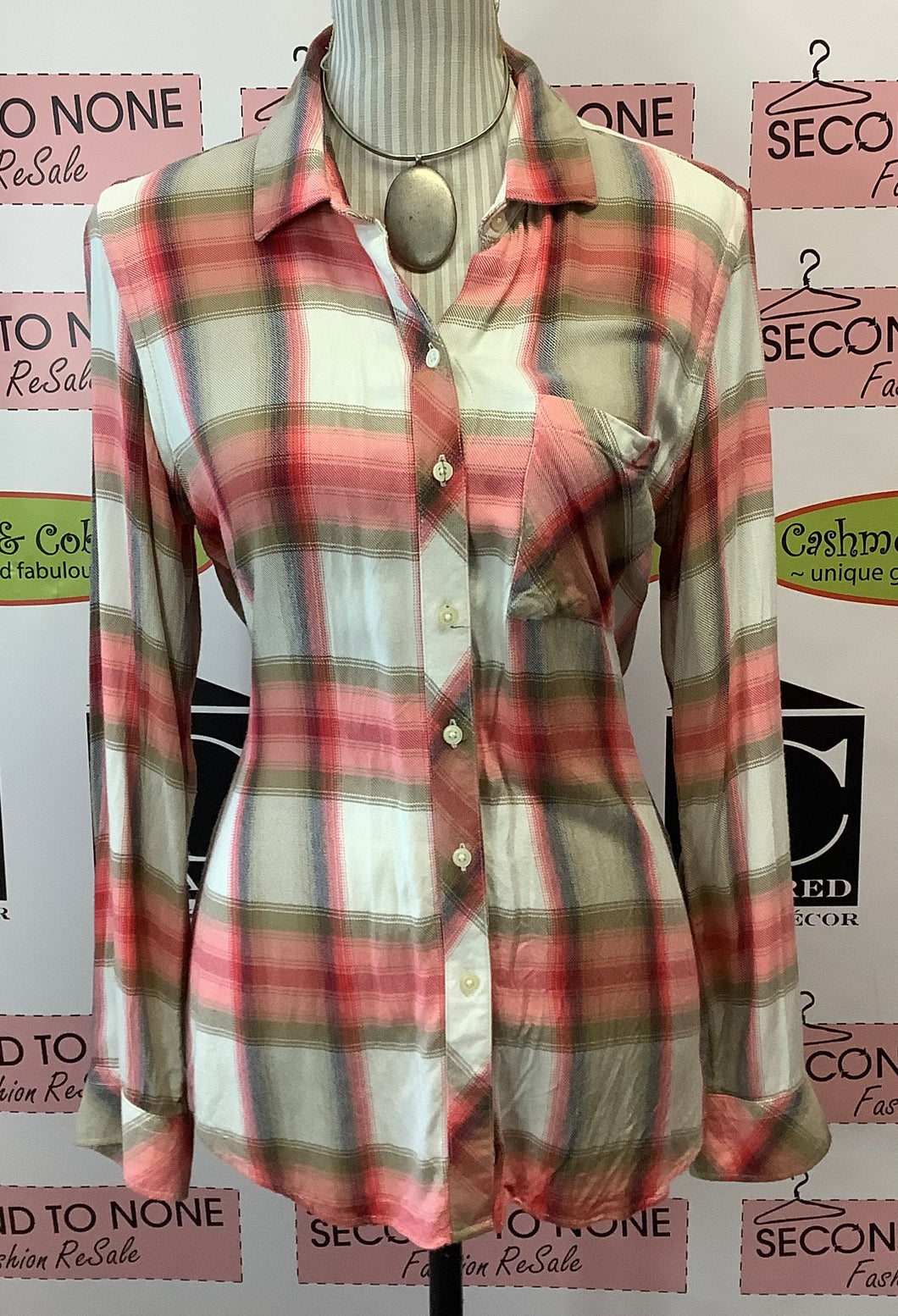 GAP Single Pocket Plaid Buttoned Top (Size S)