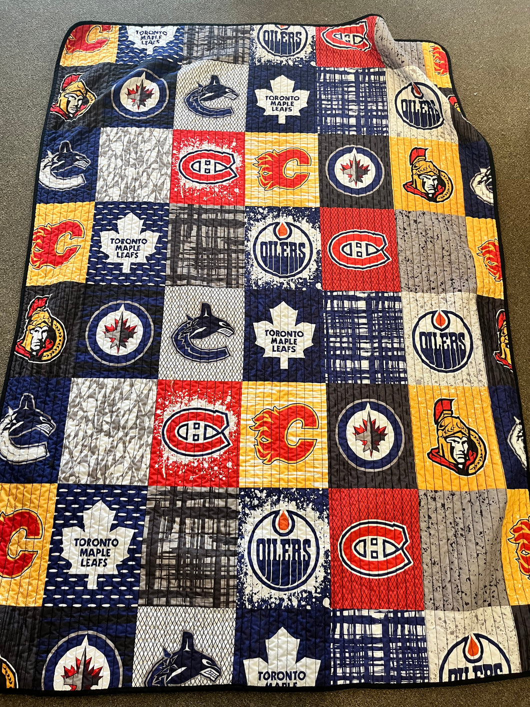 Hockey Lovers Quilt/Throw