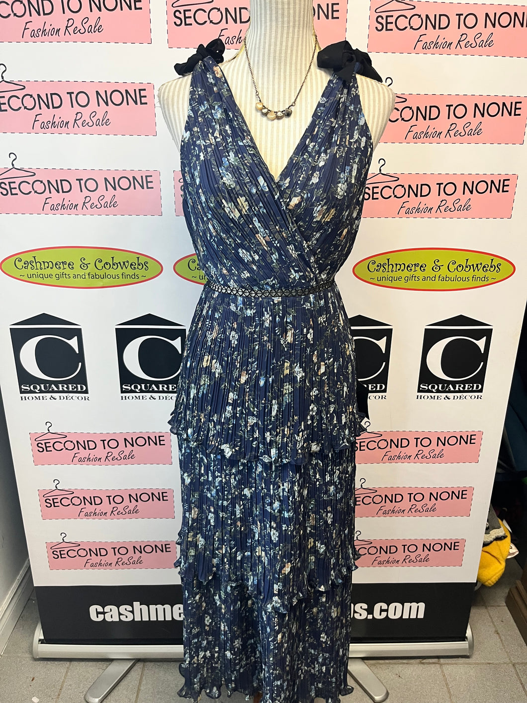 NWT Navy Floral Maxi-Dress (Size L)