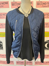 Load image into Gallery viewer, Satin Quilted Bomber Jacket (Size S/M)
