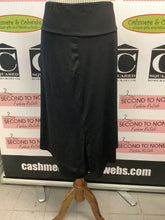 Cargar imagen en el visor de la galería, NWT Oliver Jung Black Palazzo Pants (Size XS)
