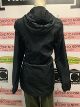 Load image into Gallery viewer, New Balance Hooded Weather Resistant Jacket (Size M)
