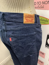 Load image into Gallery viewer, Levi Strauss Dark Wash Jeans (Size W30/L30)
