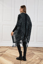 Load image into Gallery viewer, Crushed Velvet Kimono (One Size) (2 Colours)
