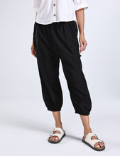 Charger l&#39;image dans la galerie, Light-Weight Summer Pants (One Size) (Only 1 Left!)
