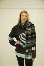 Load image into Gallery viewer, Official NHL-Licenced 100% Lambswool Tartan Scarf (29 Teams)(Pre-Orders Available)
