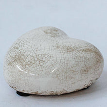 Cargar imagen en el visor de la galería, Ceramic Glazed Heart
