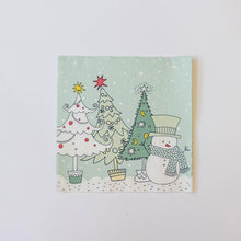 Charger l&#39;image dans la galerie, Assorted 20 Pack of Christmas Paper Napkins (6 Designs)
