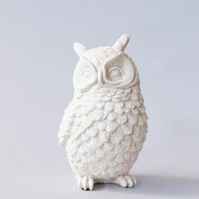 Cargar imagen en el visor de la galería, Owl Decoration
