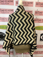 Load image into Gallery viewer, Metallic Chevron Cape (One Size)

