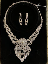 Load image into Gallery viewer, Elegant Rhinestone Jewelry
