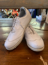 Load image into Gallery viewer, White Oxford Golf Shoes (Size 9.5)
