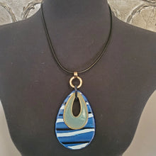 Load image into Gallery viewer, Large Pendant Long Necklace (2 Colours)

