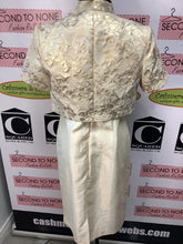 Load image into Gallery viewer, Vintage Ivory Gilani 2 Pc Dress (Size 10)
