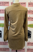 Load image into Gallery viewer, Brina &amp; Em Camel Button Up (Size S)
