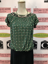 Load image into Gallery viewer, Black, Green &amp; White Print Top (Size XS/S)
