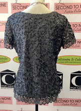 Load image into Gallery viewer, Gray Lace Sequin Top (Size 16)
