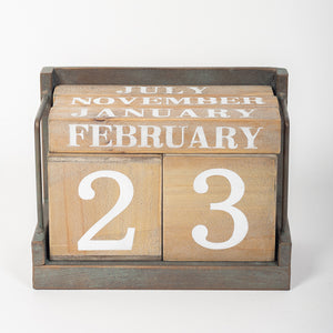 Calendario de escritorio de madera y metal